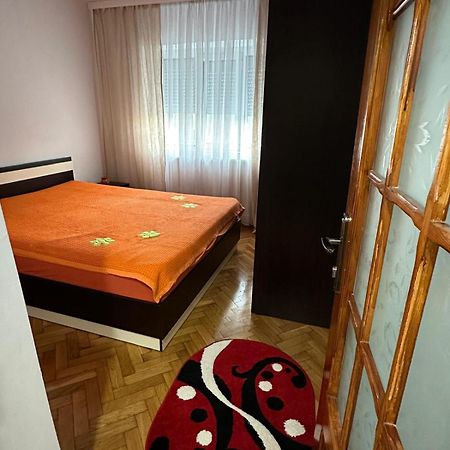 Apartament 3 Camere Tecuci Zewnętrze zdjęcie