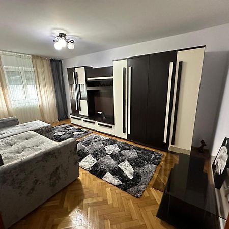 Apartament 3 Camere Tecuci Zewnętrze zdjęcie