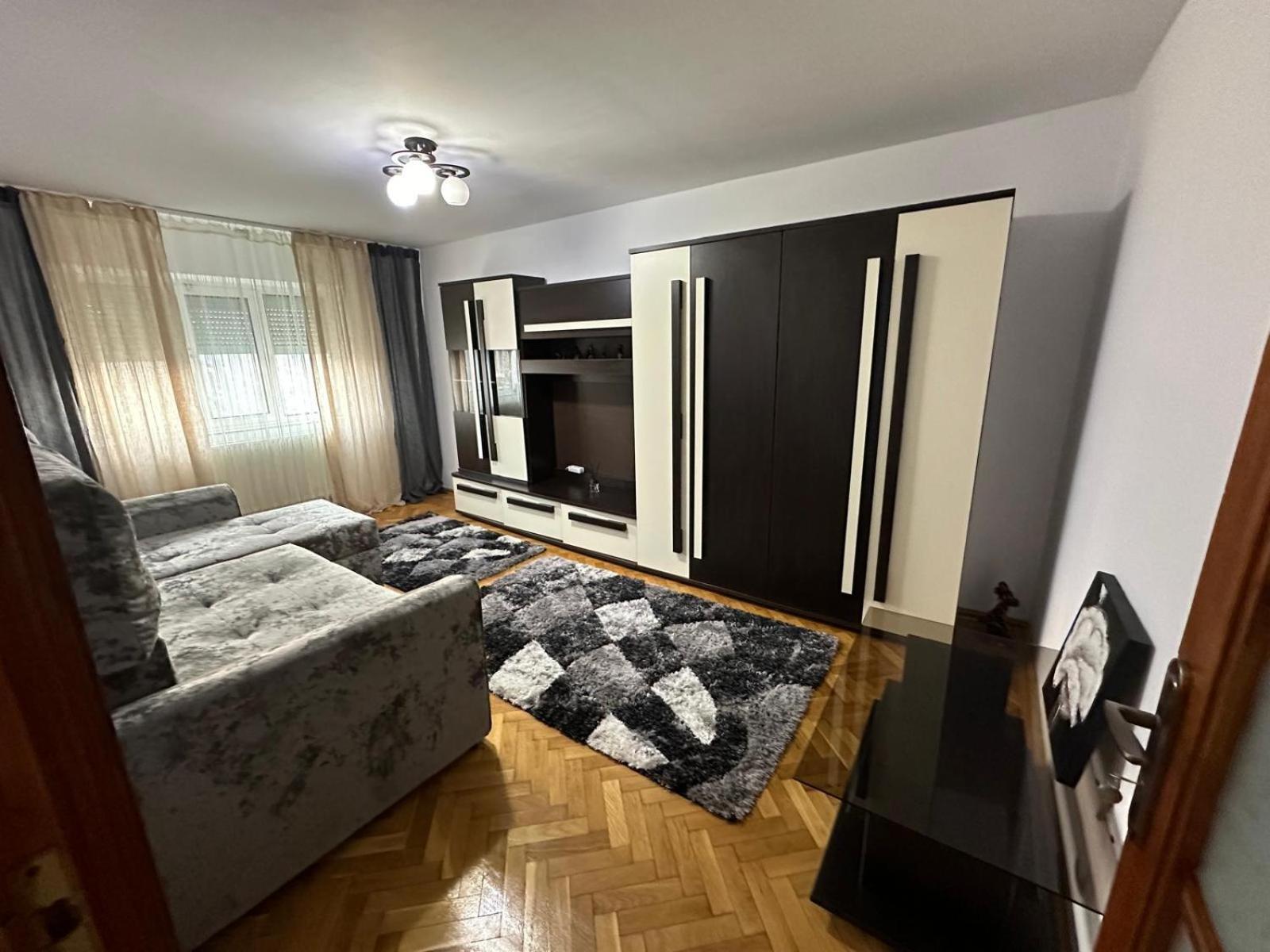 Apartament 3 Camere Tecuci Zewnętrze zdjęcie